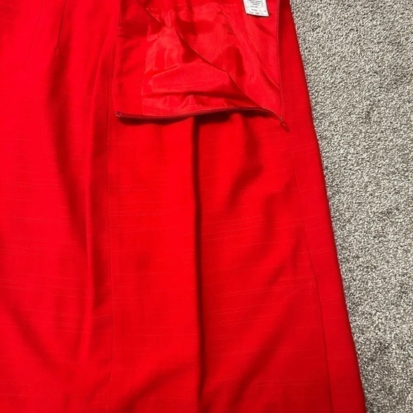 Vintage A-Line JNY skirt in a great  red! Size 14 - Picture 2 of 5